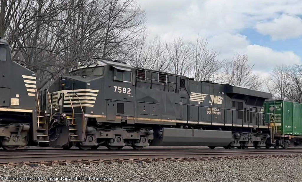 NS 7582